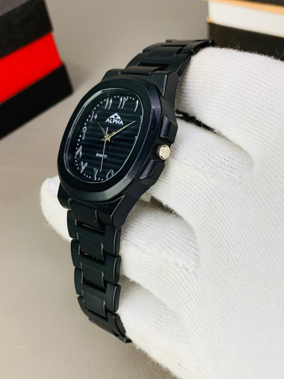 Casual Black Quartz Wrist Watch........!!!!!!!!!!