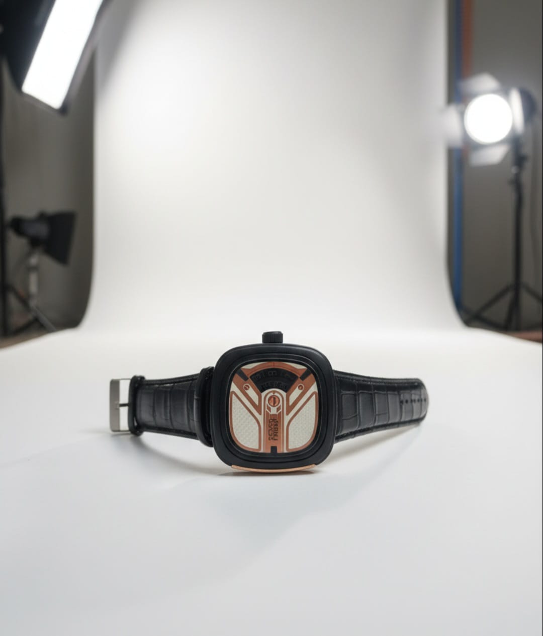 Belleda Men's Leather Strap Watch - Seven Friday Model