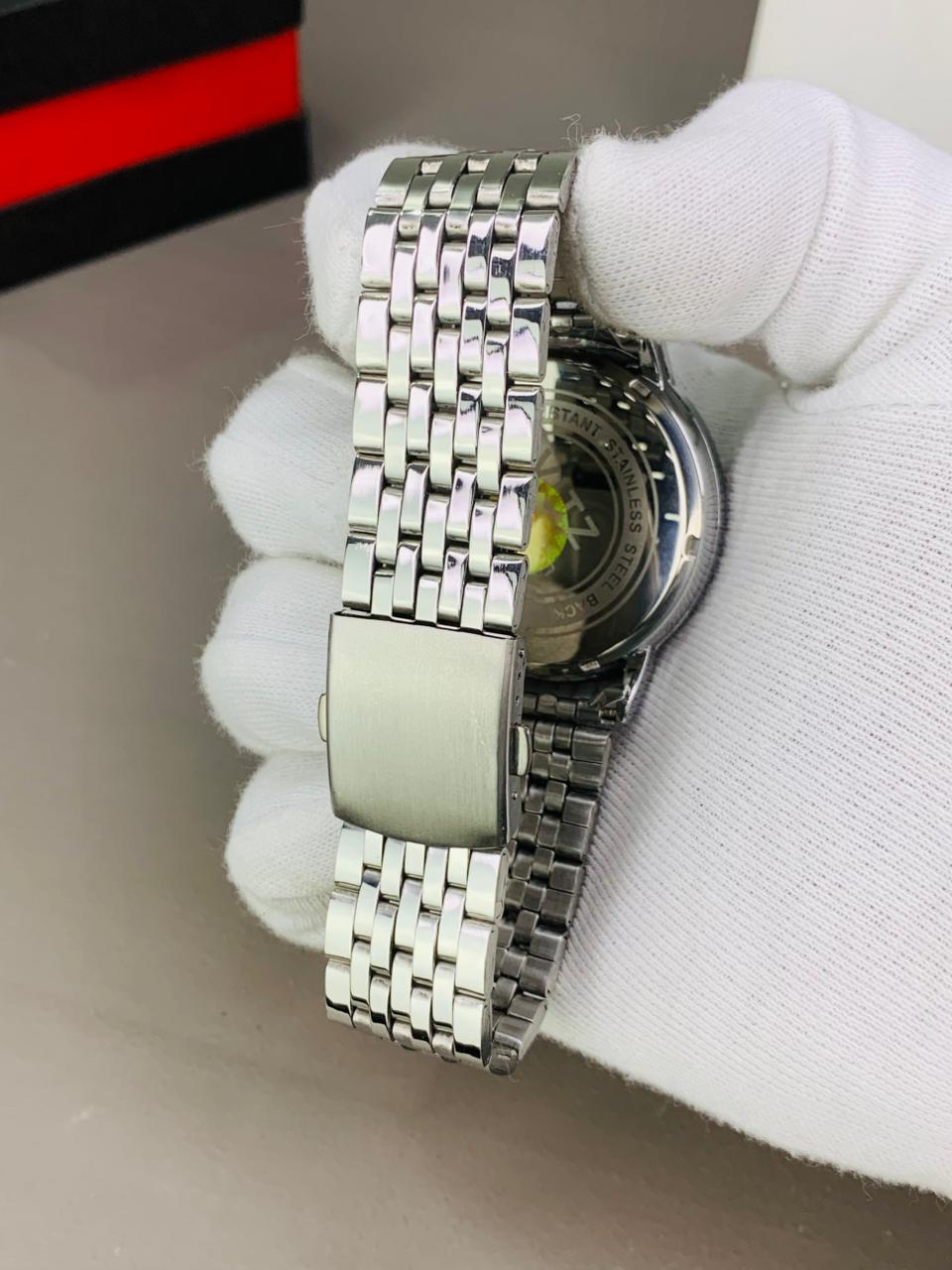 New Styish Men's Watch....!!!!!!