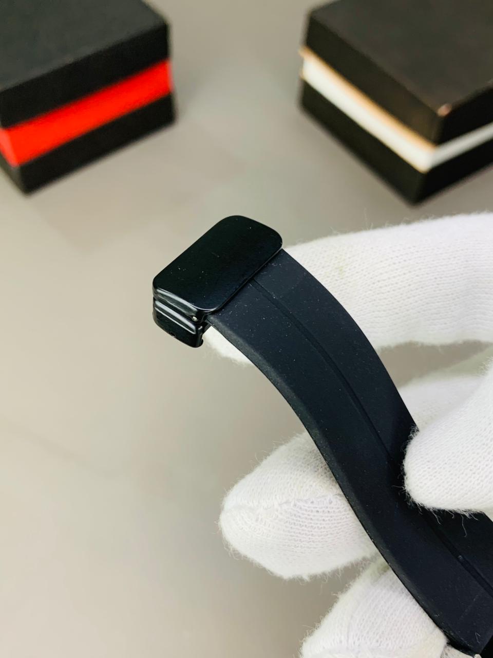 Square Dial Quartz Watch.......!!!!!!!