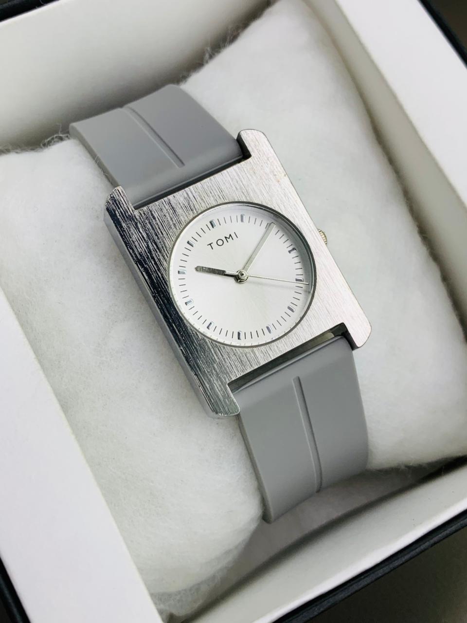 Square Dial Quartz Watch.......!!!!!!!